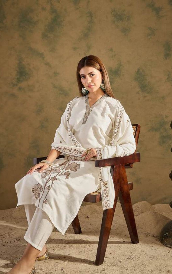 Off-White Regal Embroidered Kurti Set
